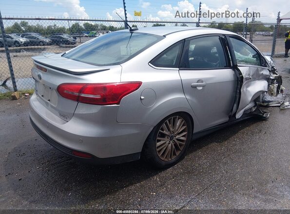1FADP3J24GL296878 2016 FORD FOCUS Silver Tył prawy