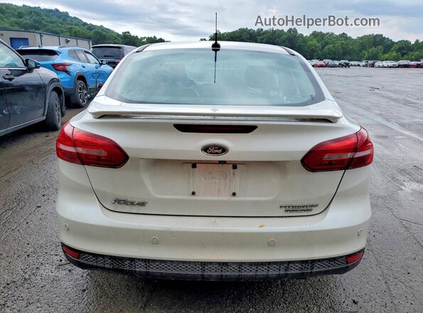 1FADP3J25GL383026 2016 FORD FOCUS White Vista trasera