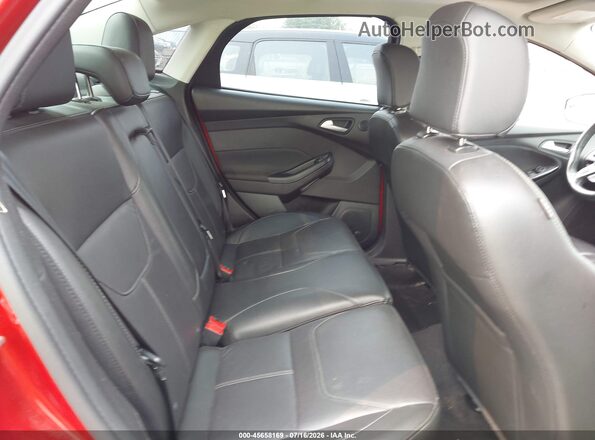1FADP3J27JL294209 2018 FORD FOCUS Red Вид наклейки з VIN-кодом