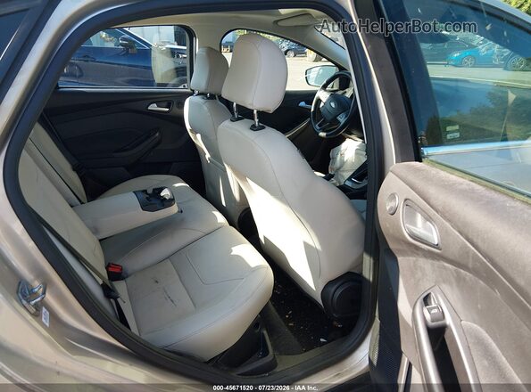 1FADP3J29HL302059 2017 FORD FOCUS Gold VIN կոդի պիտակի տեսք