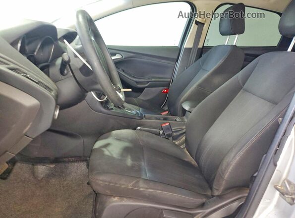 1FADP3K20GL277260 2016 FORD FOCUS Silver Սալոնի դիմացի տեսք