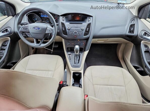 1FADP3K20GL292101 2016 FORD FOCUS Gray Widok deski rozdzielczej
