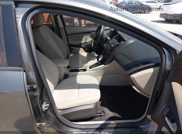 1FADP3K20GL404783 2016 FORD FOCUS Серый Вид салона спереди