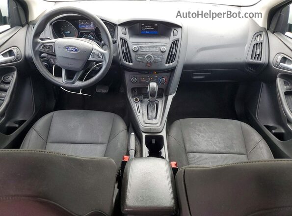1FADP3K20JL218006 2018 FORD FOCUS White Widok deski rozdzielczej