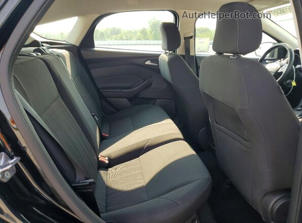 1FADP3K20JL282286 2018 FORD FOCUS Black Հետևի նստատեղերի տեսք
