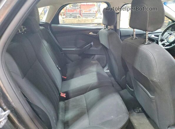 1FADP3K20JL324343 2018 FORD FOCUS Charcoal Vista de los asientos traseros
