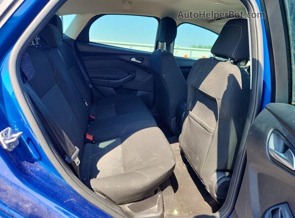 1FADP3K20JL330577 2018 FORD FOCUS Blue უკანა სავარძლების ხედი
