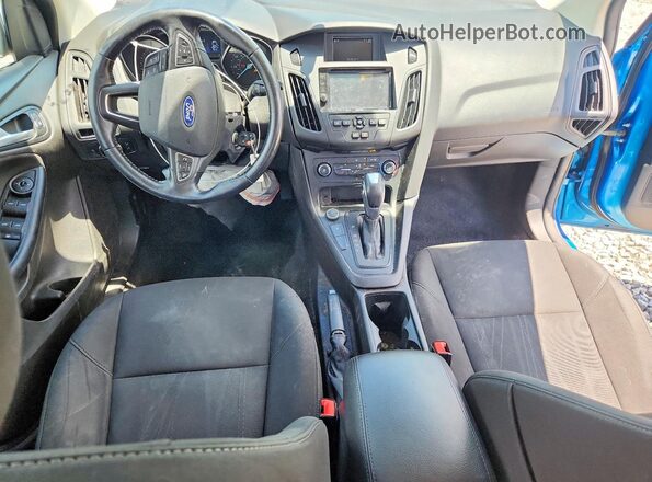 1FADP3K21GL227046 2016 FORD FOCUS Blue Widok deski rozdzielczej