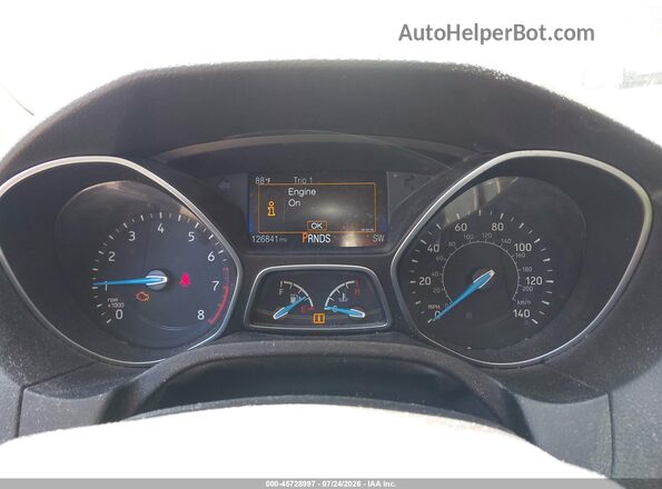 1FADP3K21GL248415 2016 FORD FOCUS Red Vista de los asientos traseros