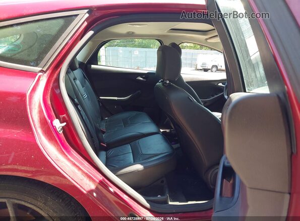 1FADP3K21GL248415 2016 FORD FOCUS Red Vista de la etiqueta del VIN