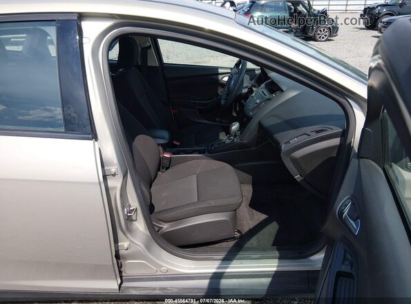 1FADP3K21GL256904 2016 FORD FOCUS Gold Սալոնի դիմացի տեսք