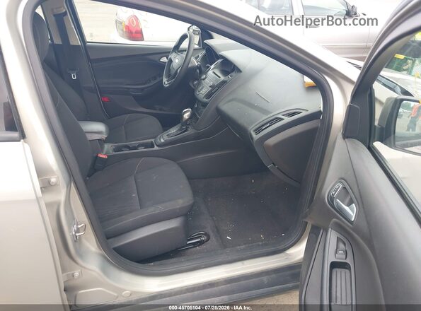 1FADP3K21GL259107 2016 FORD FOCUS Brown Widok wnętrza z przodu