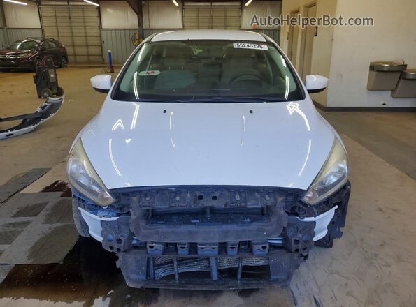 1FADP3K21JL299243 2018 FORD FOCUS White Դիմացի տեսք