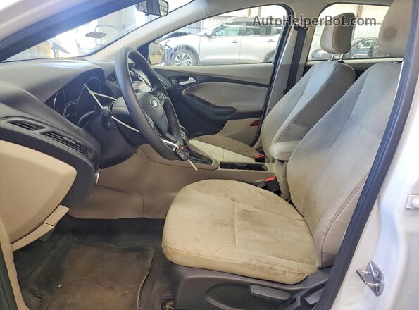 1FADP3K21JL299243 2018 FORD FOCUS White Սալոնի դիմացի տեսք