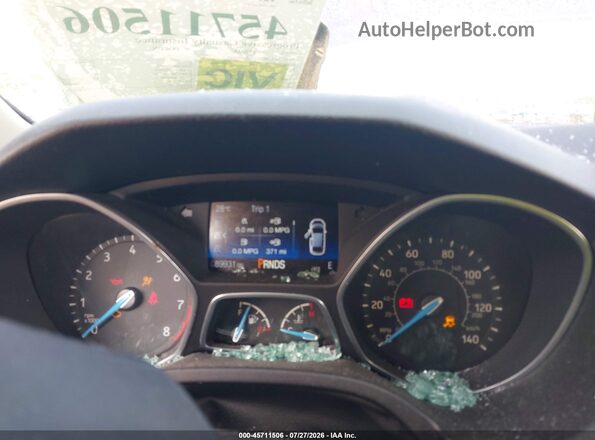 1FADP3K22GL382155 2016 FORD FOCUS Blue Rear seats view