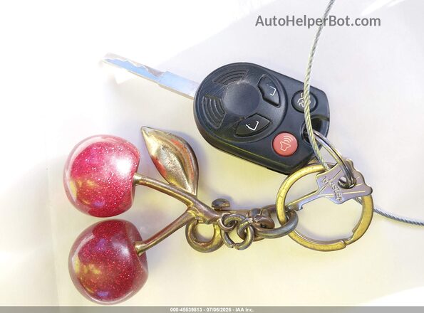 1FADP3K22HL208569 2017 FORD FOCUS Белый Вид панели приборов
