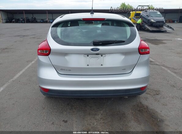 1FADP3K22HL271607 2017 FORD FOCUS Серебряный 