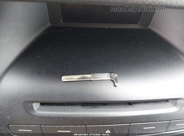 1FADP3K22HL271607 2017 FORD FOCUS Серебряный Вид панели приборов