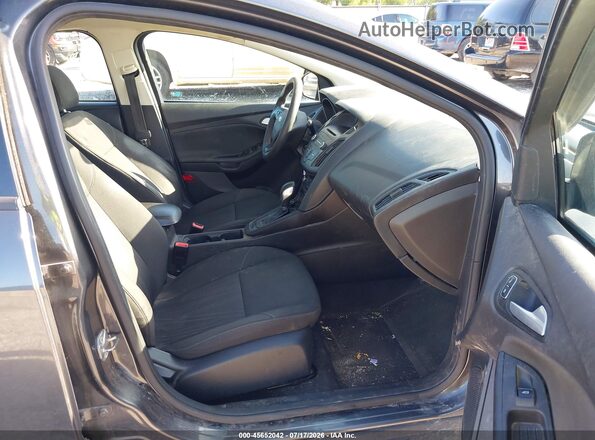 1FADP3K22HL303648 2017 FORD FOCUS Серый Вид салона спереди