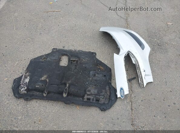 1FADP3K22HL319638 2017 FORD FOCUS Silver Вид щитка приладів