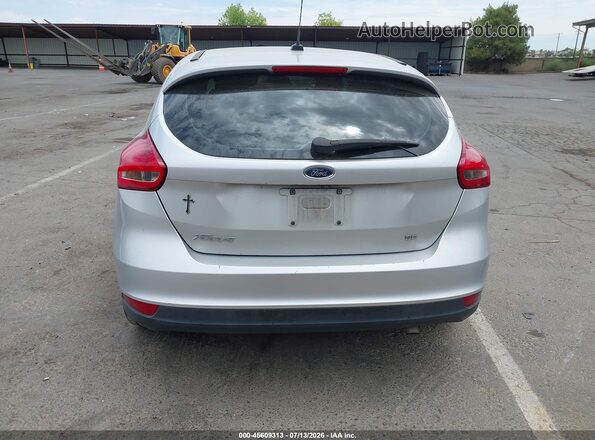 1FADP3K22HL319638 2017 FORD FOCUS Silver 