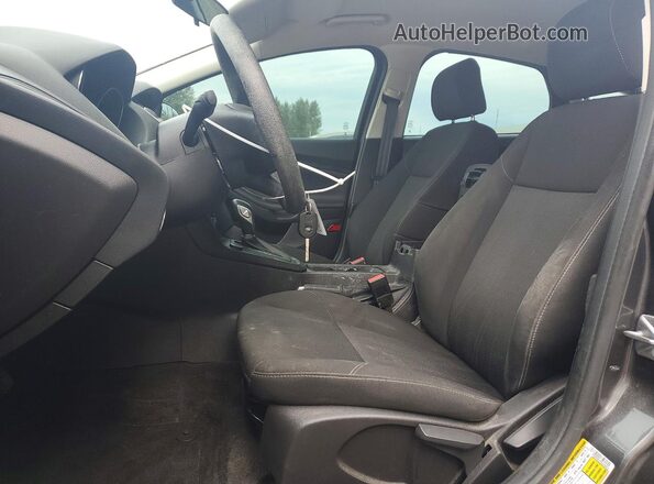 1FADP3K22HL344622 2017 FORD FOCUS Gray წინა სალონის ხედი