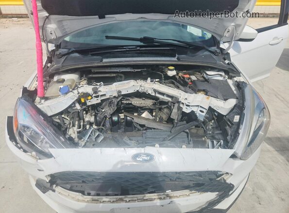1FADP3K22JL302229 2018 FORD FOCUS White უკანა სალონის ხედი