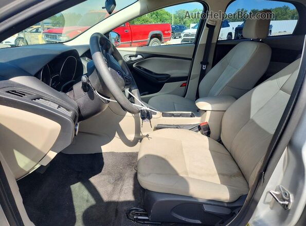 1FADP3K23HL225297 2017 FORD FOCUS Silver Vista interior delantera