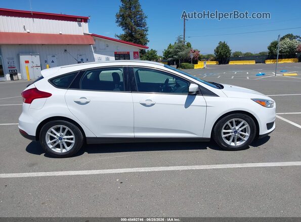 1FADP3K23JL328967 2018 FORD FOCUS White Սալոնի 360 աստիճան տեսք