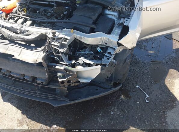 1FADP3K24GL216011 2016 FORD FOCUS Silver წინა ხედი