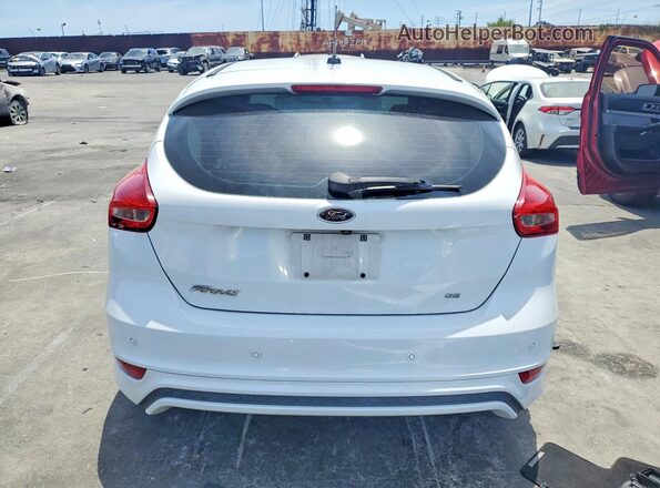 1FADP3K24GL380570 2016 FORD FOCUS White უკანა ხედი