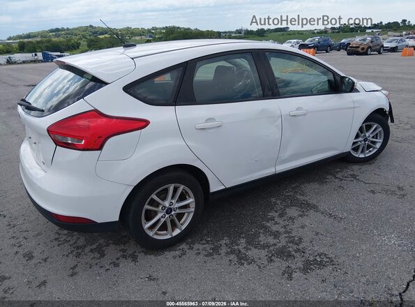 1FADP3K24HL278364 2017 FORD FOCUS White Задня права чверть