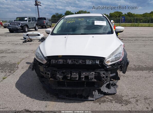 1FADP3K24HL278364 2017 FORD FOCUS White Вид задньої частини салону