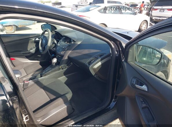 1FADP3K24JL262185 2018 FORD FOCUS Black Widok wnętrza z przodu