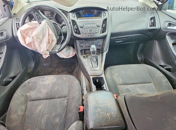 1FADP3K24JL276975 2018 FORD FOCUS Синий Вид панели приборов