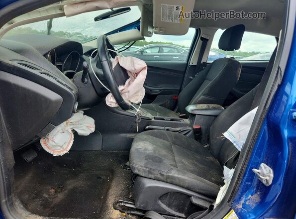 1FADP3K24JL276975 2018 FORD FOCUS Синий Вид салона спереди