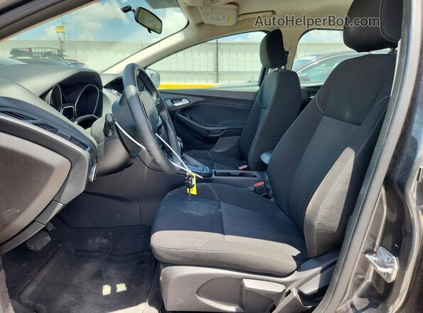 1FADP3K24JL282534 2018 FORD FOCUS Gray წინა სალონის ხედი