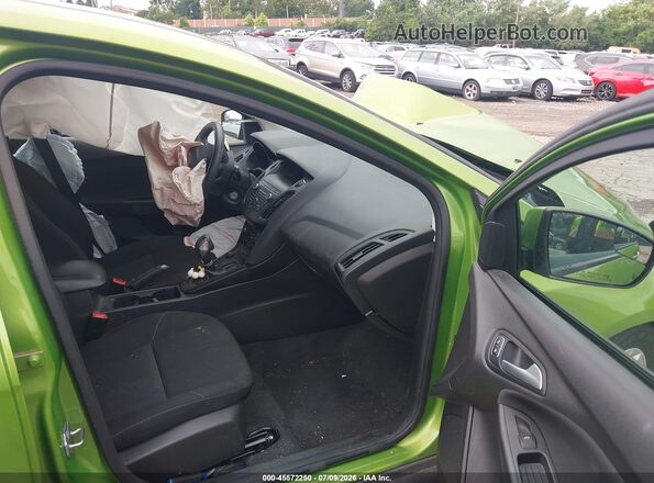 1FADP3K24JL307156 2018 FORD FOCUS Зеленый Вид салона спереди