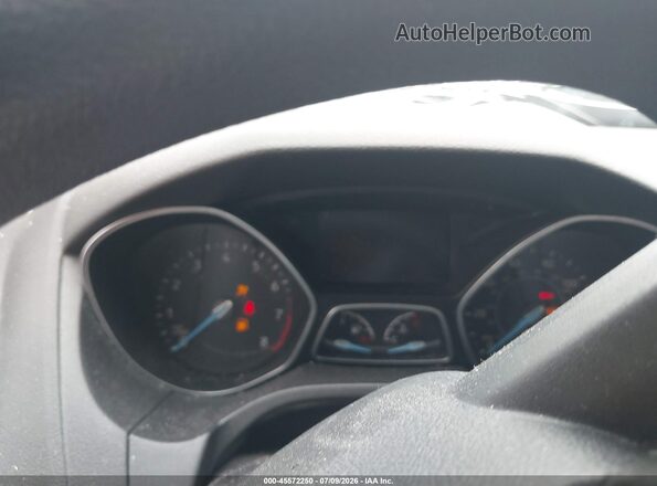 1FADP3K24JL307156 2018 FORD FOCUS Зеленый Вид задних сидений