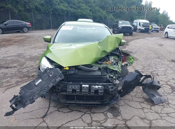 1FADP3K24JL307156 2018 FORD FOCUS Зеленый Вид спереди