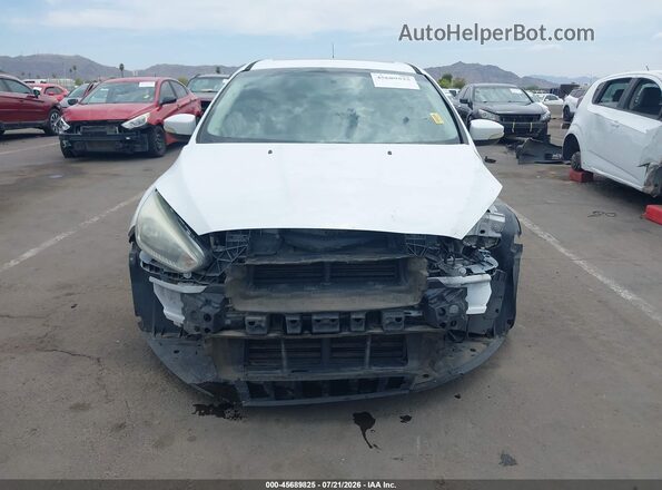 1FADP3K25GL263791 2016 FORD FOCUS White Front view