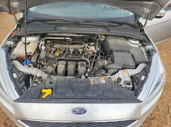 1FADP3K25GL403077 2016 FORD FOCUS Silver Widok wnętrza z tyłu