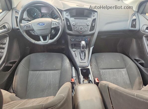 1FADP3K25GL403077 2016 FORD FOCUS Silver Widok deski rozdzielczej