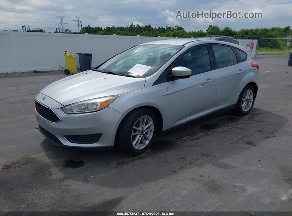 1FADP3K25JL224657 2018 FORD FOCUS Silver Przód lewy