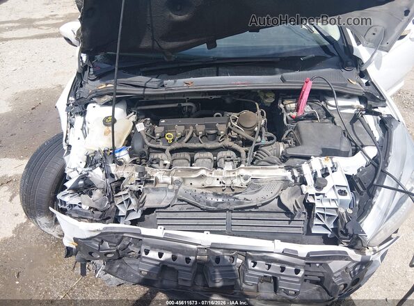 1FADP3K26GL279644 2016 FORD FOCUS Белый Вид сзади