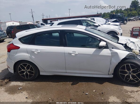 1FADP3K26GL279644 2016 FORD FOCUS Белый Панорамный вид салона 360°