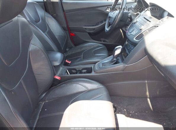 1FADP3K26GL329801 2016 FORD FOCUS Red Vista interior delantera