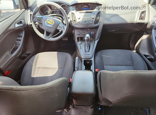 1FADP3K26GL379369 2016 FORD FOCUS White Вид панелі приладів