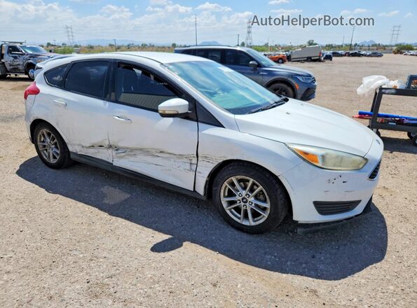 1FADP3K26GL379369 2016 FORD FOCUS White Передня права чверть