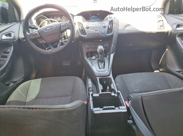 1FADP3K26HL217906 2017 FORD FOCUS Gray Widok deski rozdzielczej